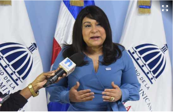 20 julio ministra mujer