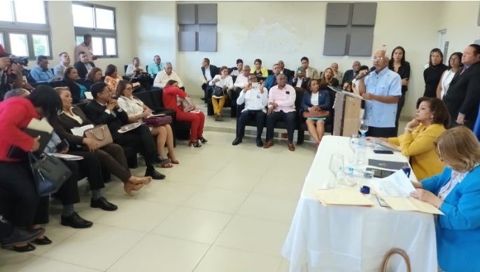 12 de agosto educaion nuevo ministro