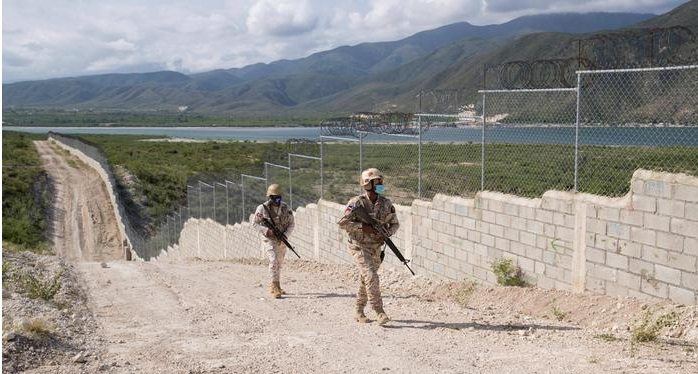 24 agosto muro fronterizo