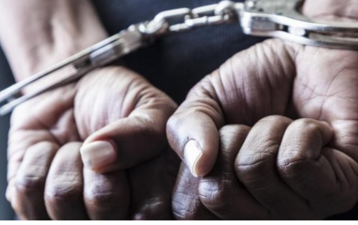 4 oct 22 preso por violar