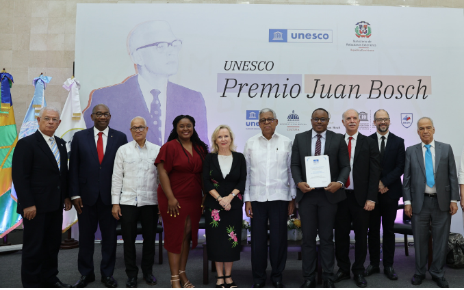 14 NOV PREMIO JUAN B